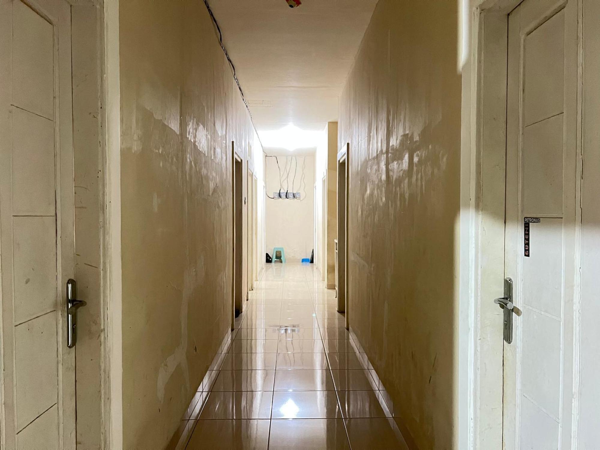 Spot On 93022 Anugrah Syariah Hotel Makassar